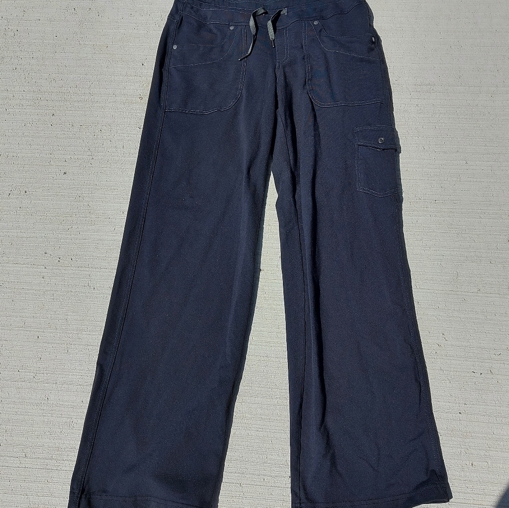 Kuhl pants with cargo pocket